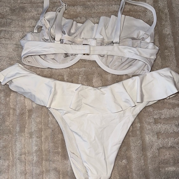WeWoreWhat Cream Ruffle Bikini - Picture 4 of 4